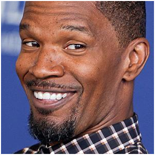 Jamie Foxx Chips a Tooth
